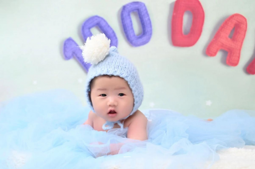 荣成6个月宝宝睡觉摇头